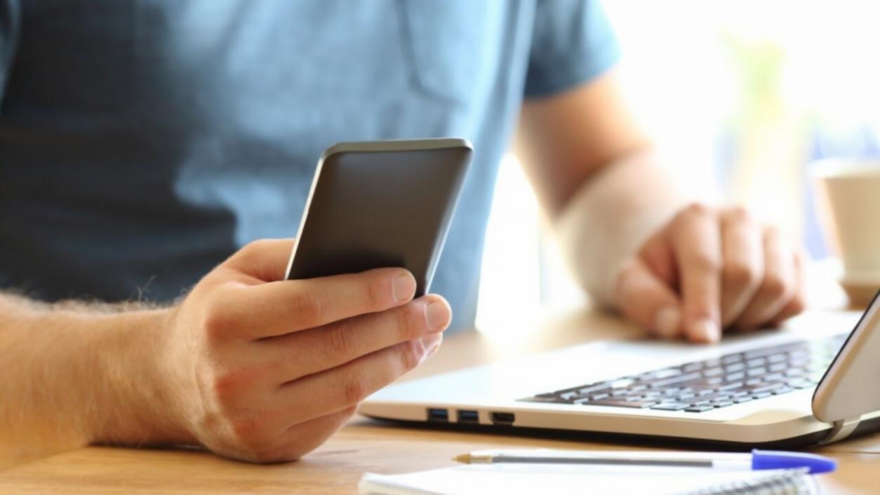 Strategische Finanzplanung und Venture-Aufbau im modernen Workspace